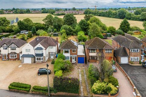 26 Elliotts Lane, Codsall, Wolverhampton, WV8 1PG