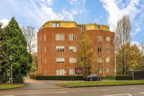 2 bedroom flat for sale, Aylmer Road, London N2