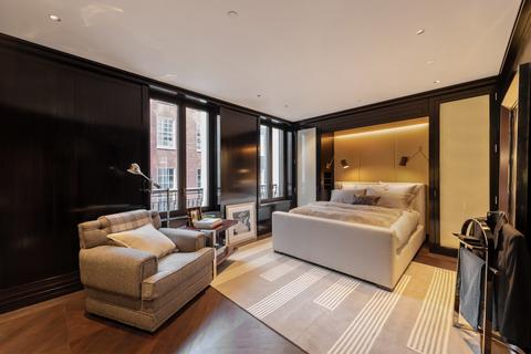 undefined, Curzon Street, London, W1J