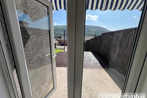 2 bedroom end of terrace house for sale, Cambrian Terrace, Tonypandy, Rhondda Cynon Taff, CF40