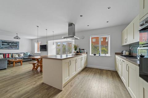 5 bedroom detached house for sale, Beadon Way, Melton, IP12