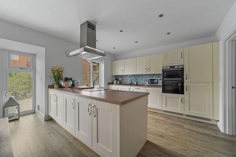 5 bedroom detached house for sale, Beadon Way, Melton, IP12