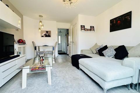 16 Limestone Close, Great Blakenham, Ipswich, IP6 0FG