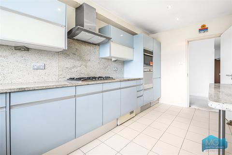 3 bedroom apartment for sale, Ballards Lane, London, N3