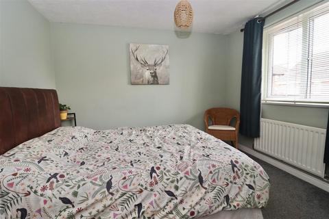 7 Aire Close, Brough, HU15 1GJ