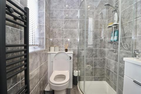 3 bedroom semi-detached house for sale, Aire Close, Brough