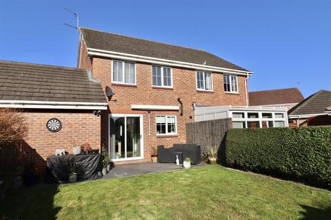 3 bedroom semi-detached house for sale, Aire Close, Brough