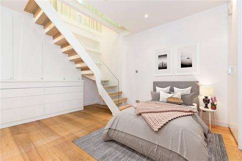 undefined, Redfield Lane, Earls Court, London, SW5