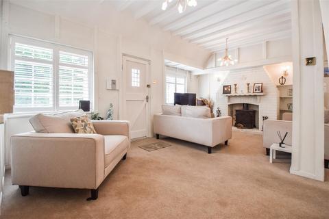 3 bedroom end of terrace house for sale, Ongar Road, Kelvedon Hatch, Brentwood