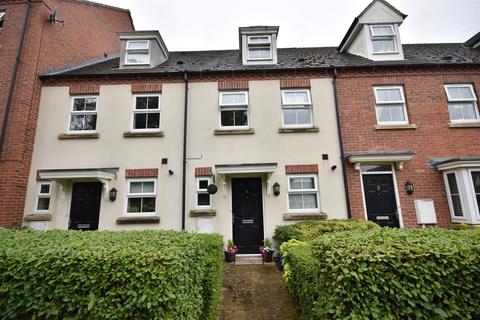 3 Arran Close, Greylees, Sleaford, NG34 8FY