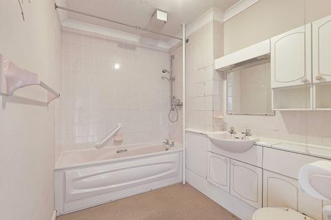 1 bedroom apartment for sale, Albert Road, Buckhurst Hill, IG9