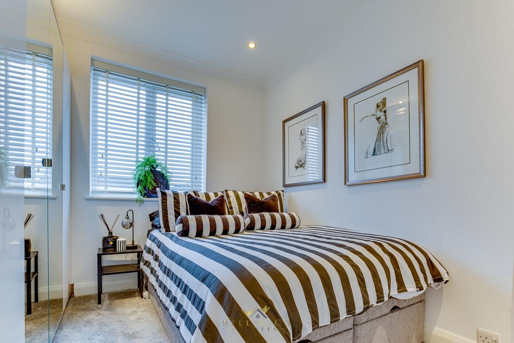 Bedroom 2.2