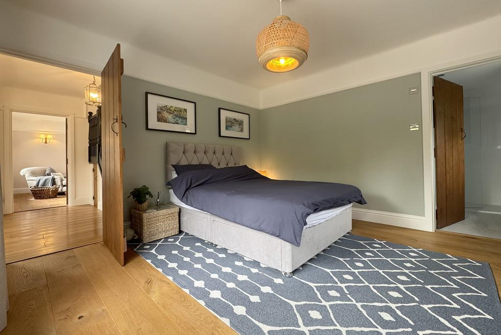 Rookewood Bed 3