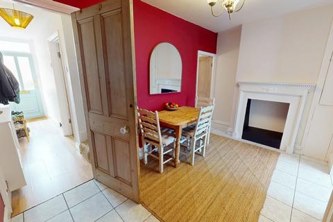 2 bedroom terraced house to rent, St Annes Terrace, Cheltenham