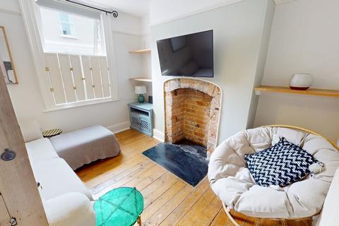 2 bedroom terraced house to rent, St Annes Terrace, Cheltenham