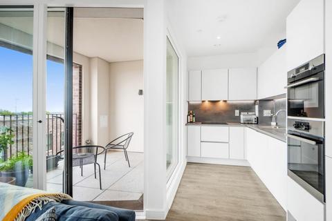 1 bedroom apartment for sale, Clapton Common, London, E5