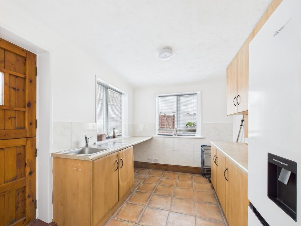 Cam01835 g0 pr0257 still032