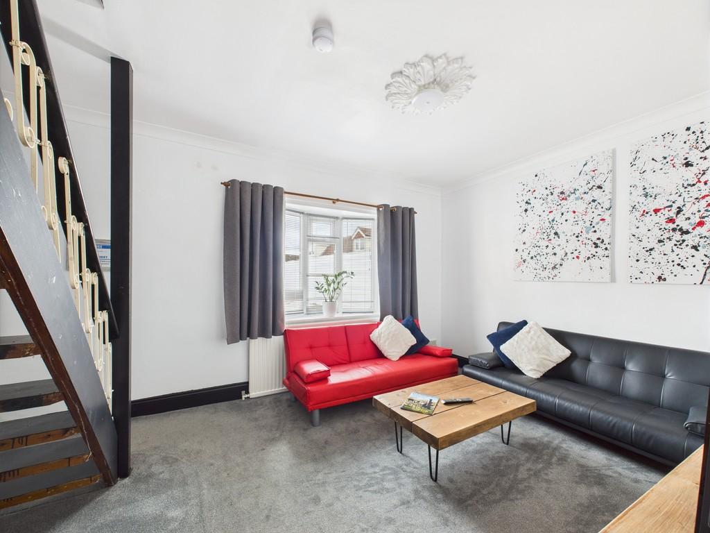 Cam01835 g0 pr0257 still016