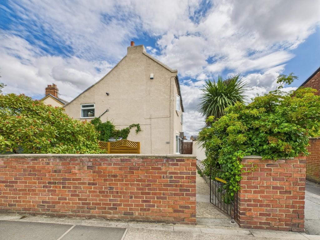 Cam01835 g0 pr0257 still073