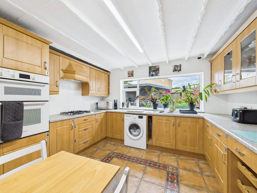 Cam01835 g0 pr0257 still021