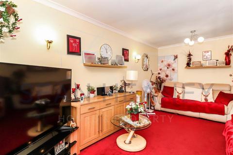1 bedroom retirement property for sale, Friern Barnet Lane, London N20