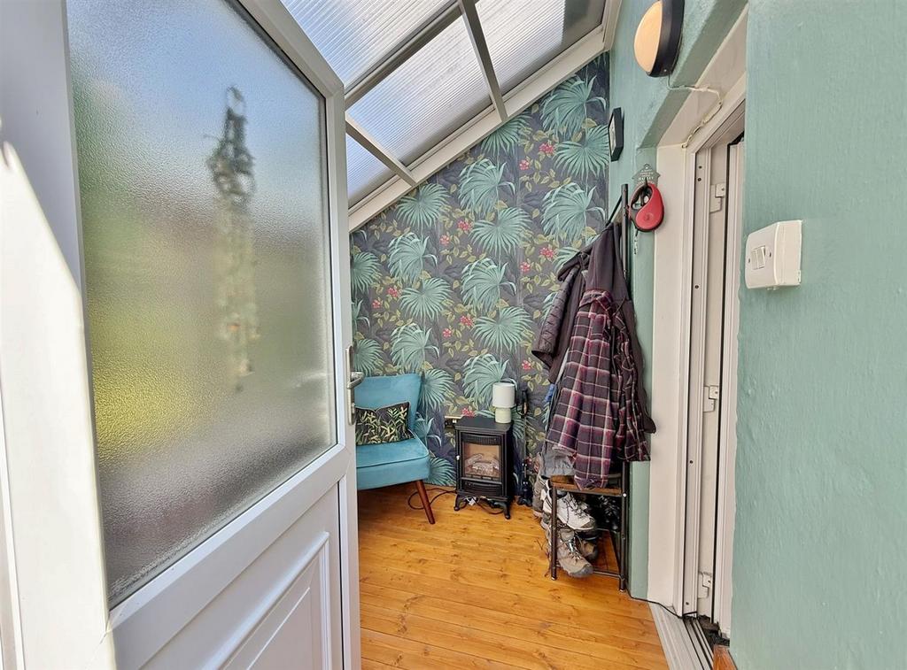 Sun room entrance