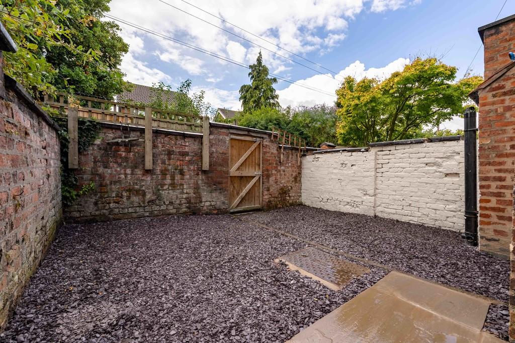 36 Hewitt street-11