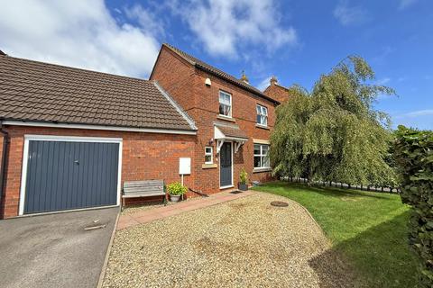 3 bedroom detached house for sale, Curlew Drive, Scarborough YO12