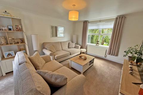 3 bedroom detached house for sale, Curlew Drive, Scarborough YO12