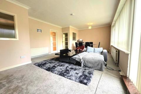 undefined, Dove Park, Pinner