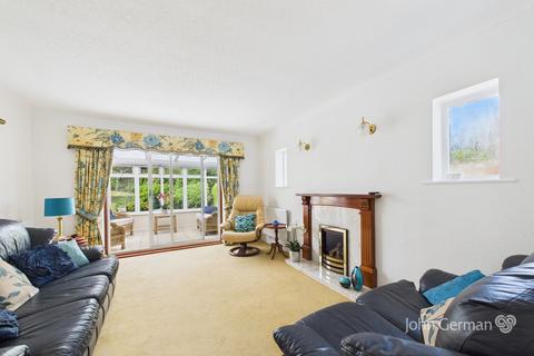 2 bedroom detached bungalow for sale, Castle Bank, Stafford