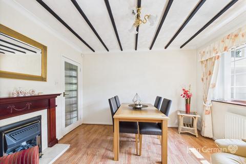 2 bedroom detached bungalow for sale, Castle Bank, Stafford