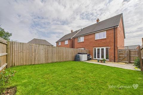 14 Acorn Drive, Ashbourne, DE6 1TW