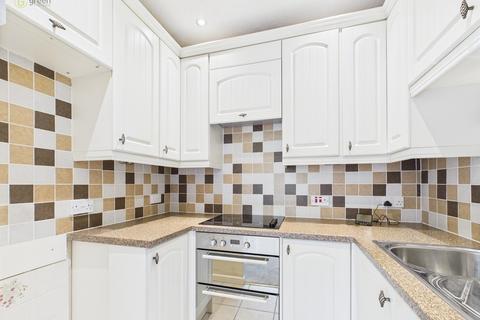 1 bedroom apartment for sale, Tudor Court, Sutton Coldfield B72