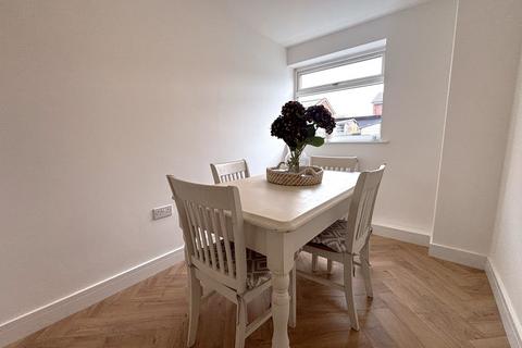 16 Bedford Close, Tiptree, Colchester, CO5 0DB