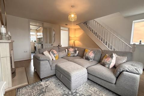 16 Bedford Close, Tiptree, Colchester, CO5 0DB