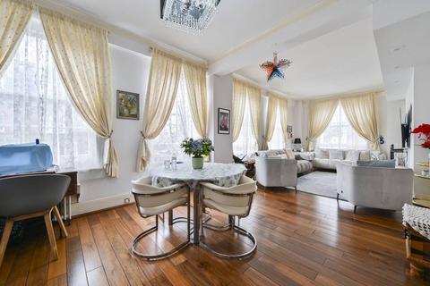 4 bedroom flat for sale, Bryanston Court, Marylebone, London, W1H