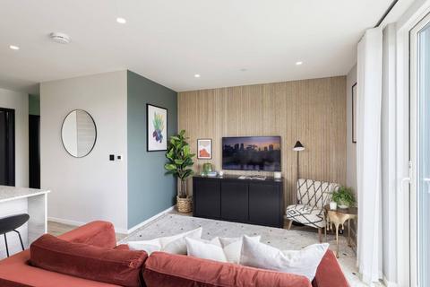2 bedroom flat for sale, Heron Wharf, Poplar E14