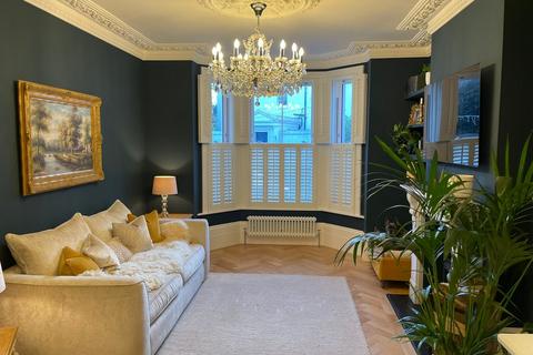 3 bedroom apartment for sale, High Street, Bexhill-on-Sea, TN40