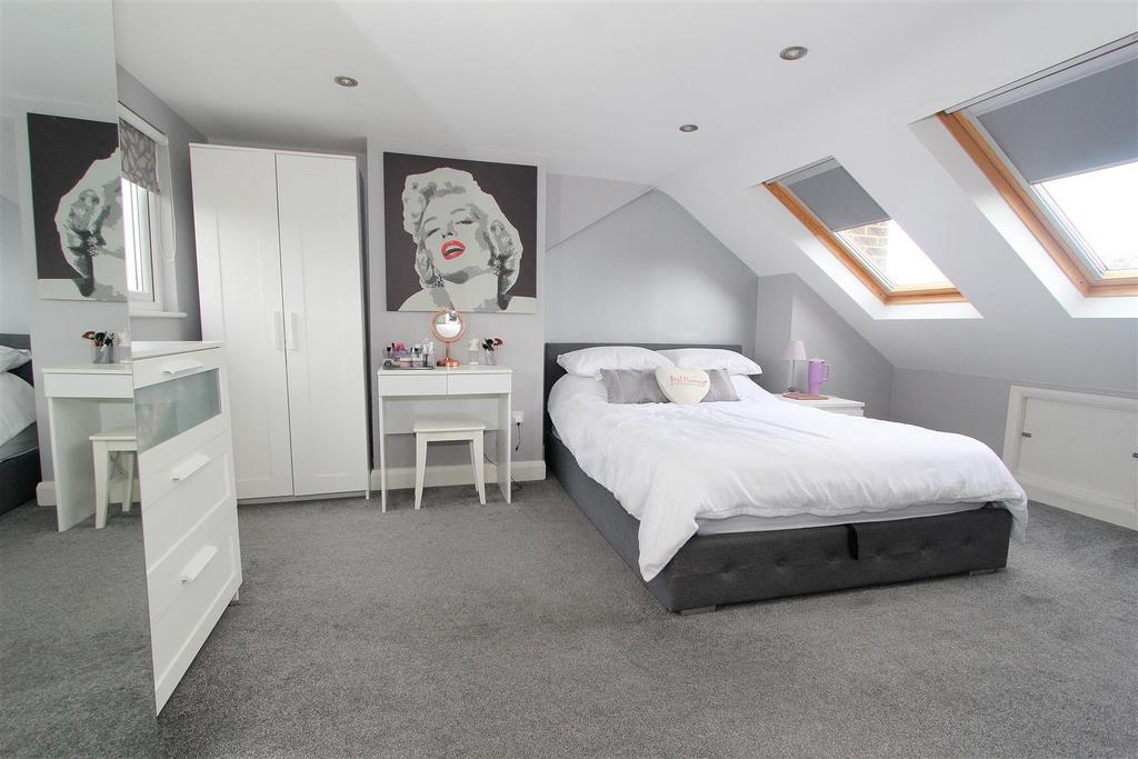 Bed 1.JPG