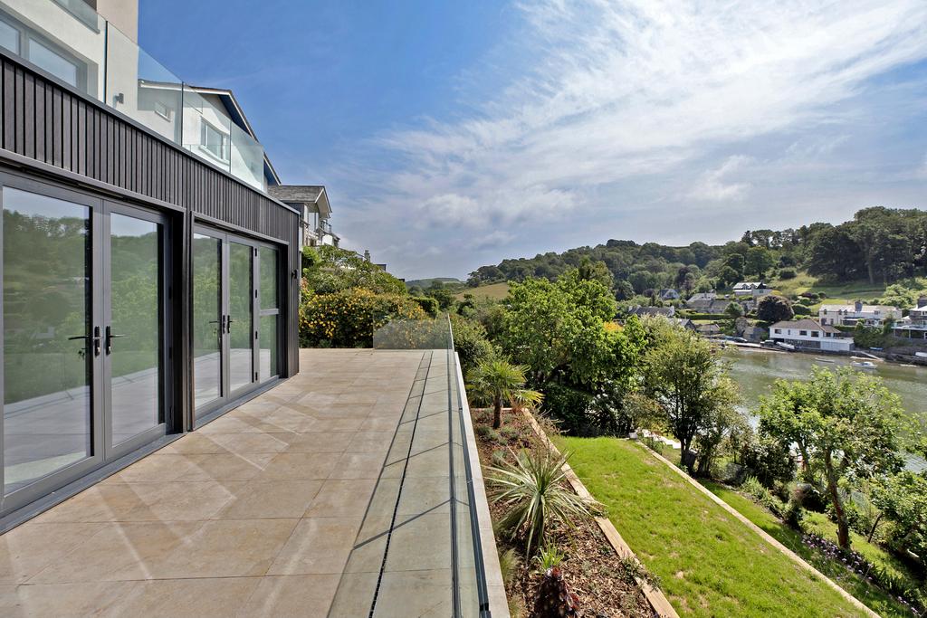 Tides Reach2025 Tides Reach 8 Yealm Rd (20)29