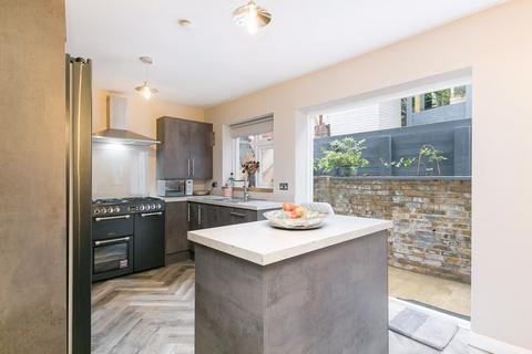19a Godstone Road, Purley, CR8 2AN