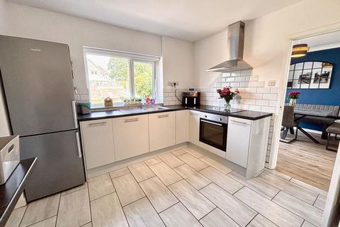 4 Highfield Close, Sarn, Bridgend, CF32 9RP