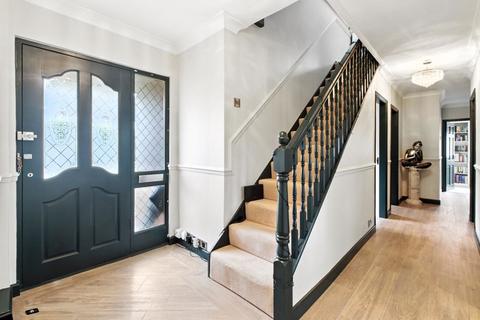 23 Wavenham Close, Sutton Coldfield, B74 4NZ