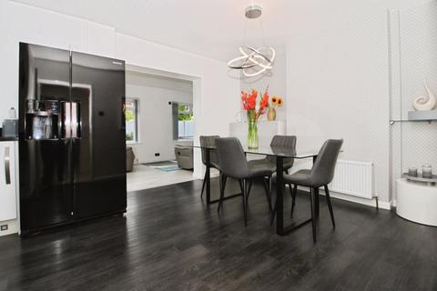 4 bedroom detached house for sale, Meadow Road, Aldridge, WS9 0ST