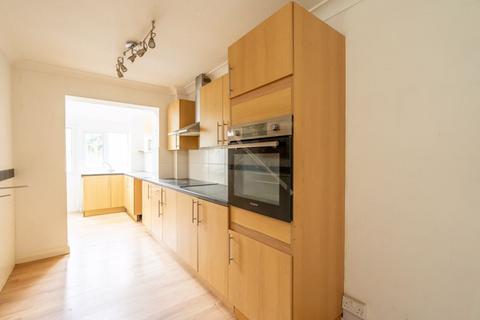 3 bedroom detached house for sale, Adelaide Road, Chichester