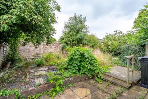 3 bedroom detached house for sale, Adelaide Road, Chichester