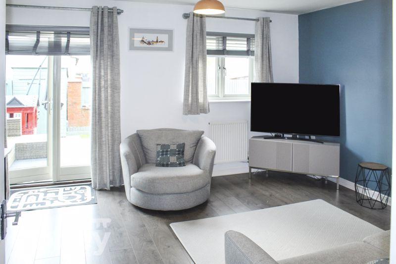 Lounge 1