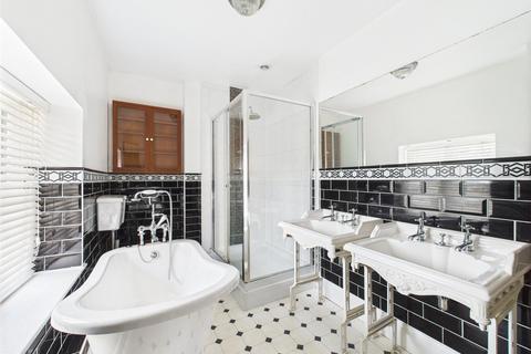 Riverbank Lodge Castle Road, Okehampton, EX20 1HT