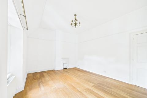 Riverbank Lodge Castle Road, Okehampton, EX20 1HT